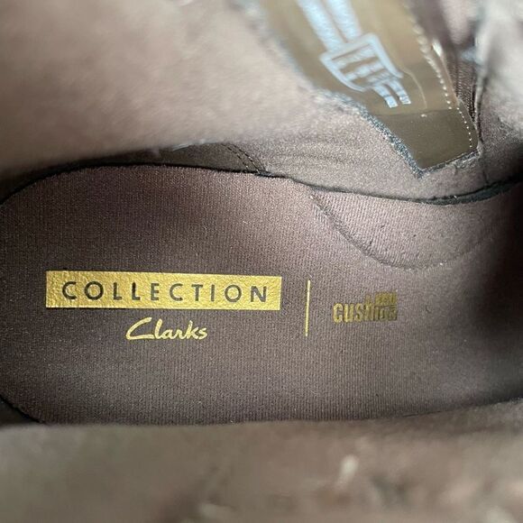 Clarks Collection Ankle Boots Tan Suede Leather Zip Heeled Size 9.5 Soft Cushion - Picture 8 of 9